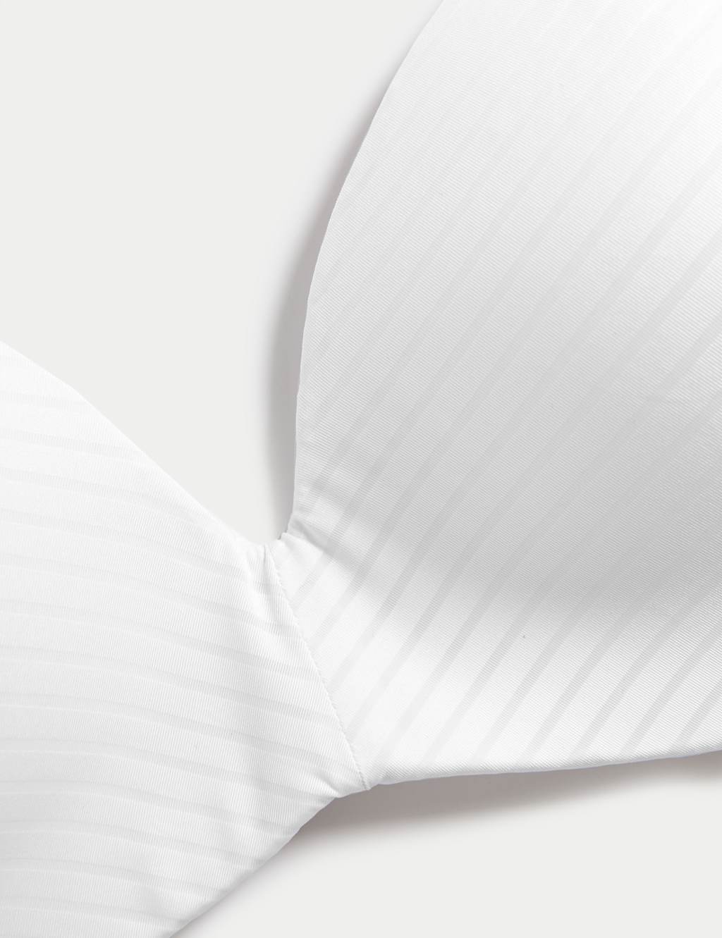 Shape Define™ Non Wired Full Cup T-Shirt Bra A-E 2 of 3