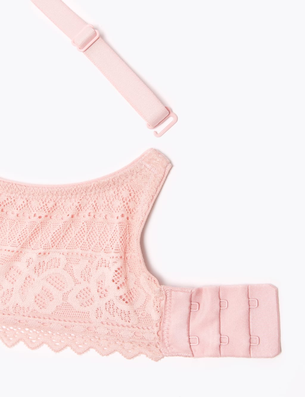 Sumptuously Soft™ Non-Wired Plunge T-Shirt Bra A-E 6 of 6