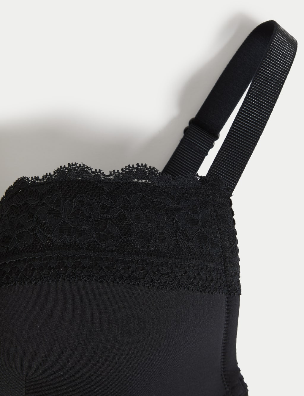 Lace Trim Wired Plunge Bra (F-H) 6 of 7