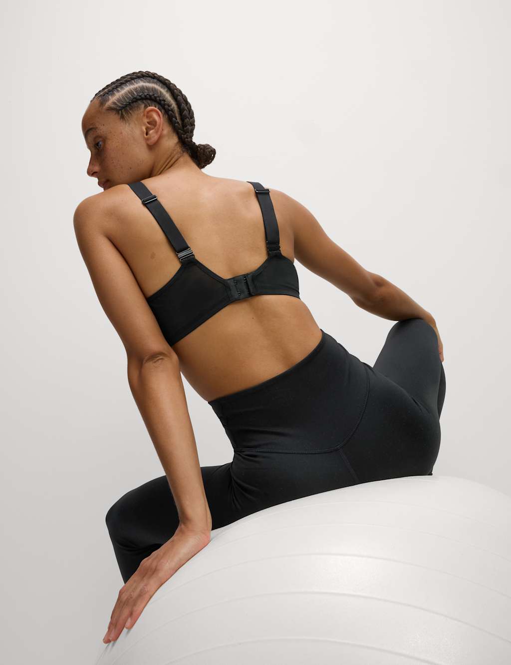 2pk Ultimate Support Non Wired Sports Bras (A-H) 4 of 7
