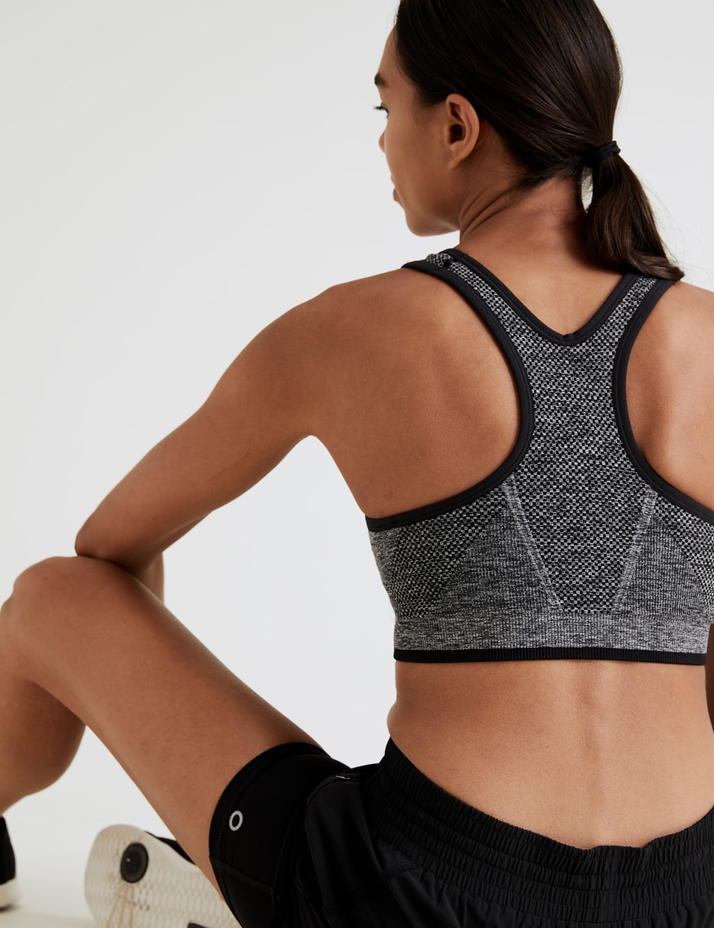 2pk Seamless Medium Impact Sports Bras 4 of 8