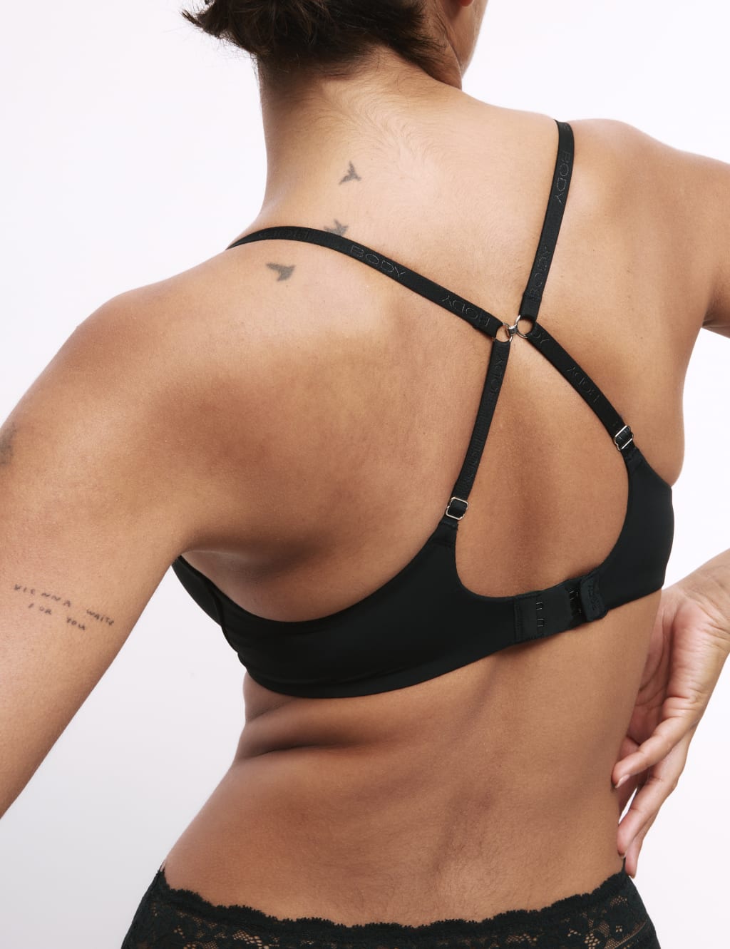 Flexifit™ Wired Push-Up Plunge Bra (A-E) 5 of 7