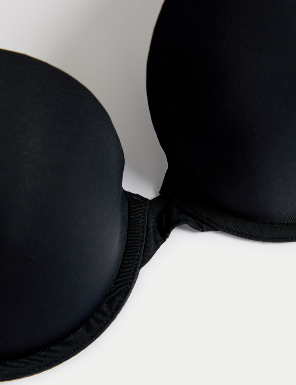 Flexifit™ Wired Push-Up Plunge Bra (A-E) 6 of 7