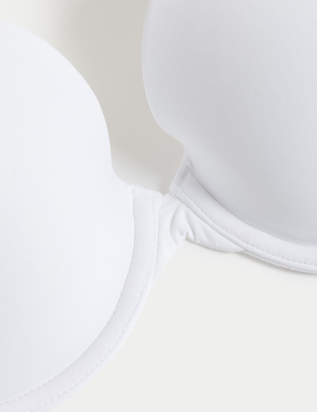 Flexifit™ Wired Push-Up Plunge Bra (A-E) 7 of 8