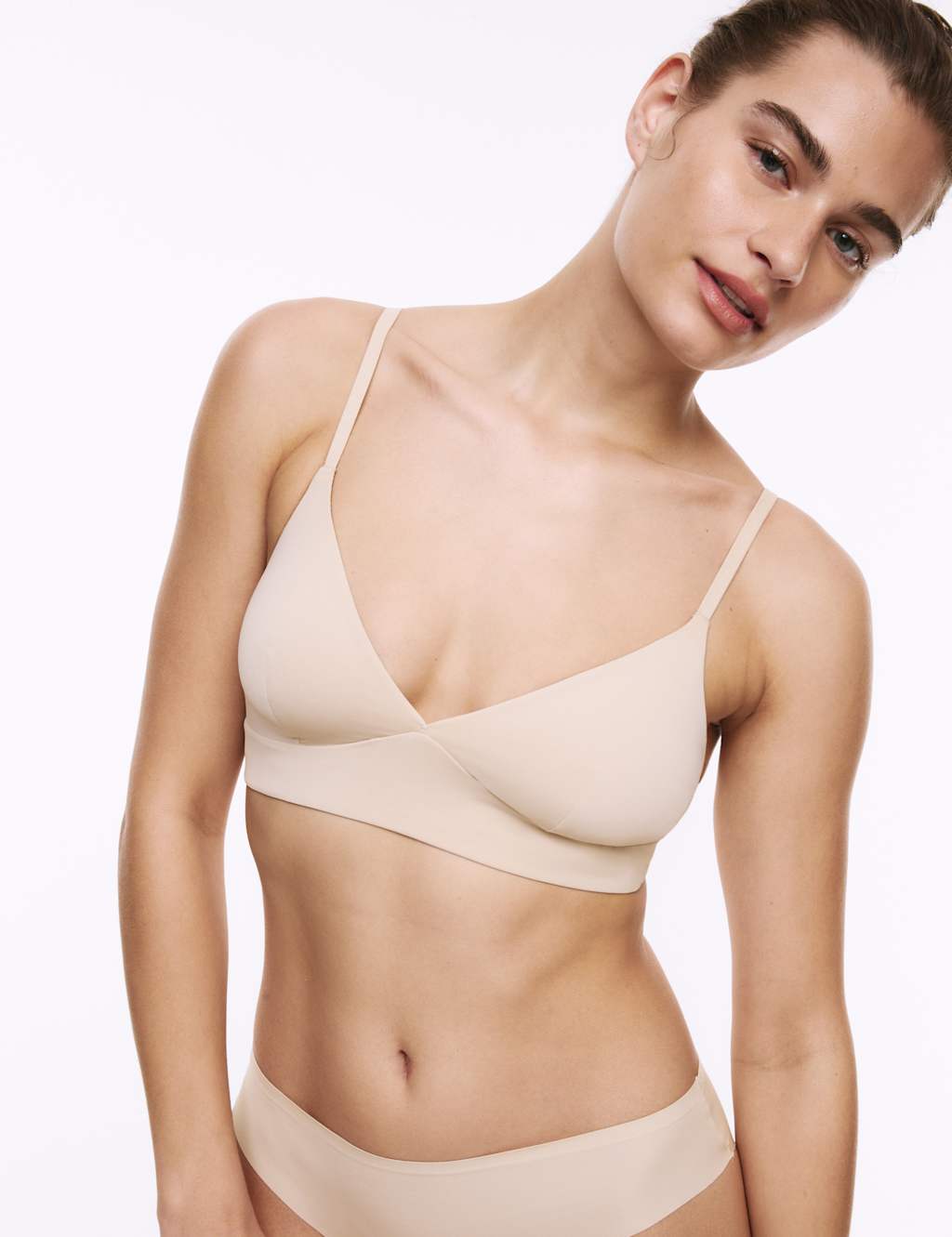 Flexifit™ Non Wired Bralette A-E 1 of 7