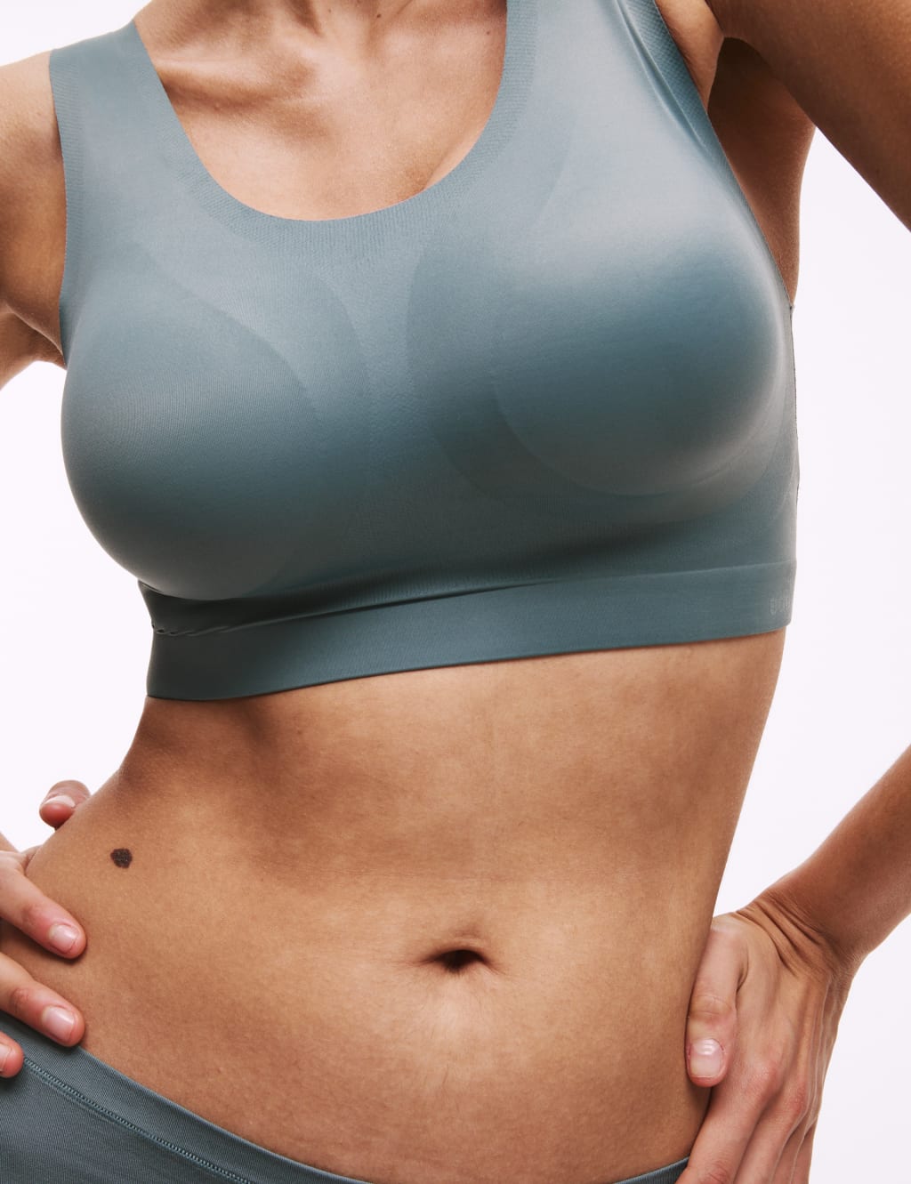 Flexifit™ Non Wired Crop Top 3 of 6