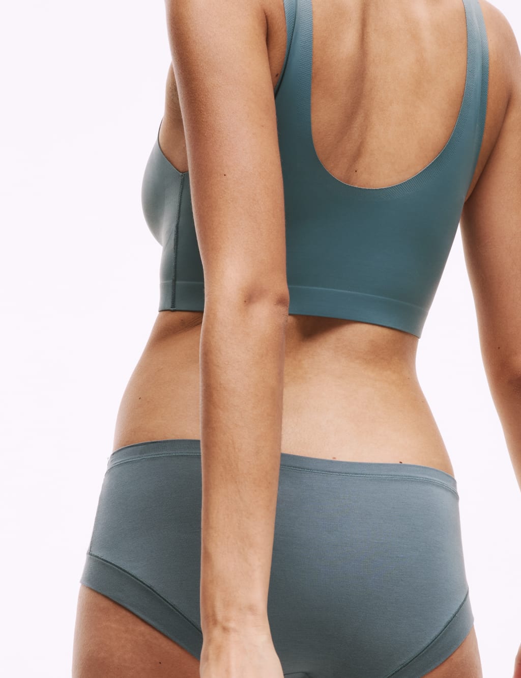 Flexifit™ Non Wired Crop Top 4 of 6