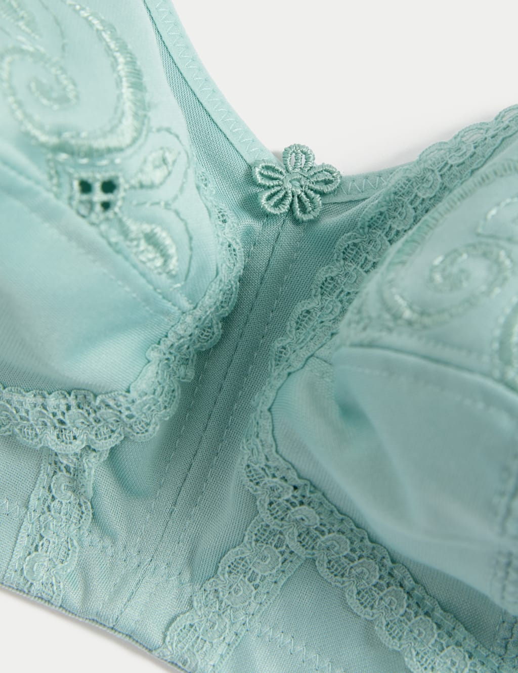 Total Support Embroidered Full Cup Bra B-G 5 of 6