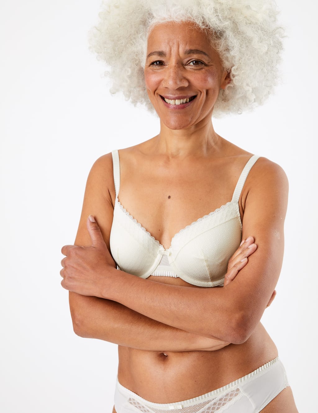 2 Pack Texture & Lace Full Cup Bra A-E 6 of 8
