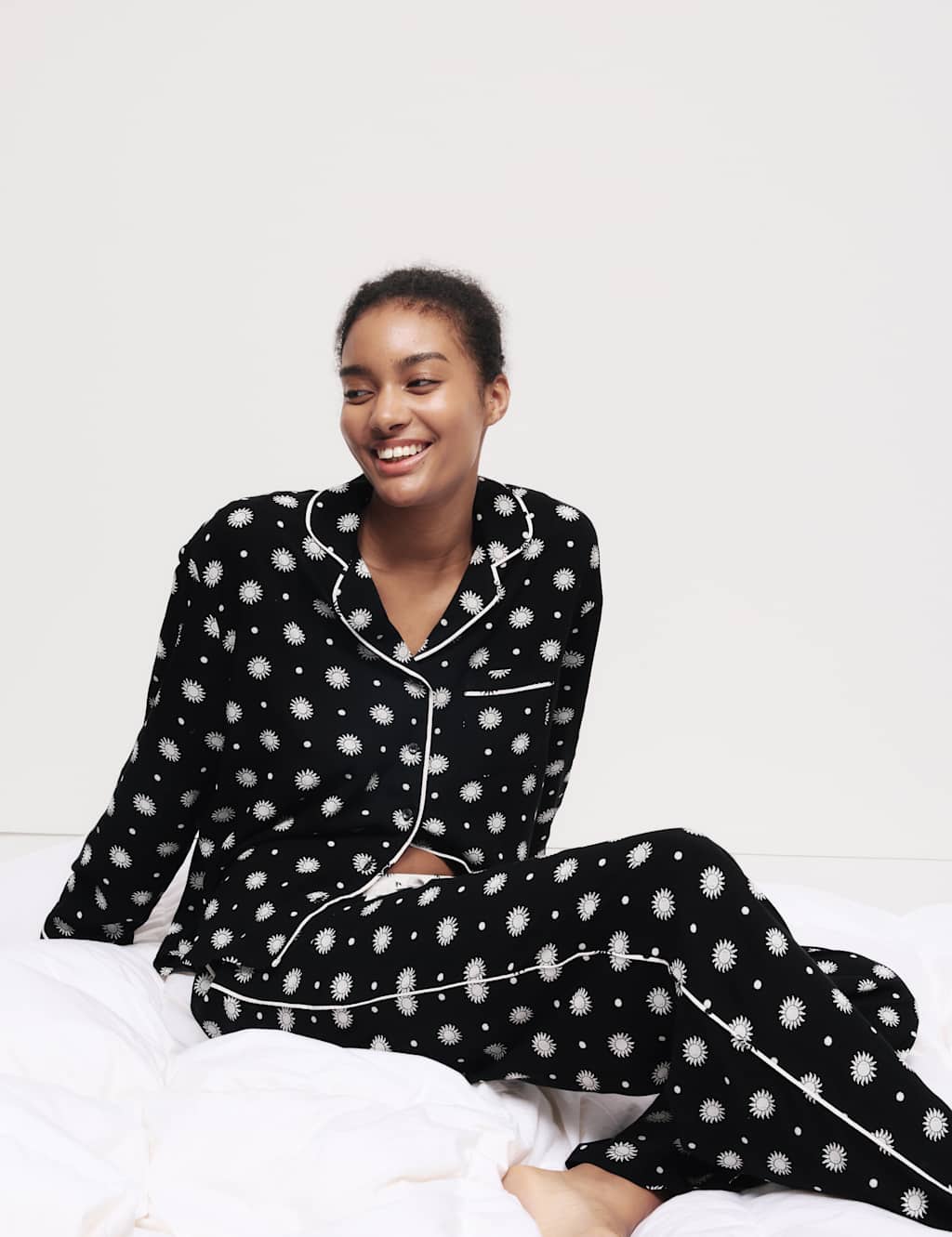 Woven Printed Pyjama Set 5 of 5