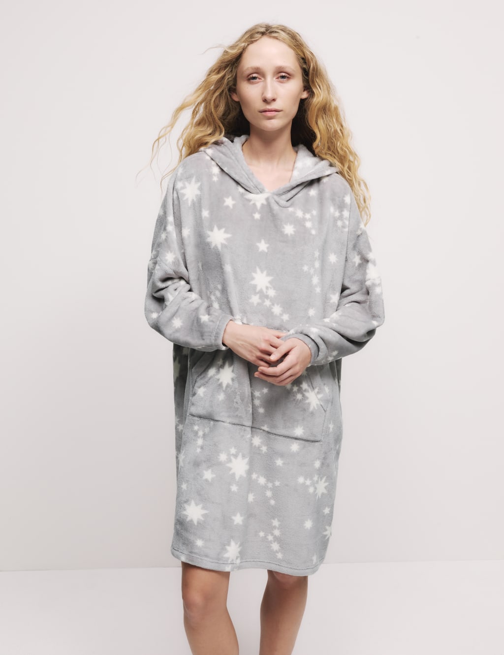 Oversized lounging hoodie 2025