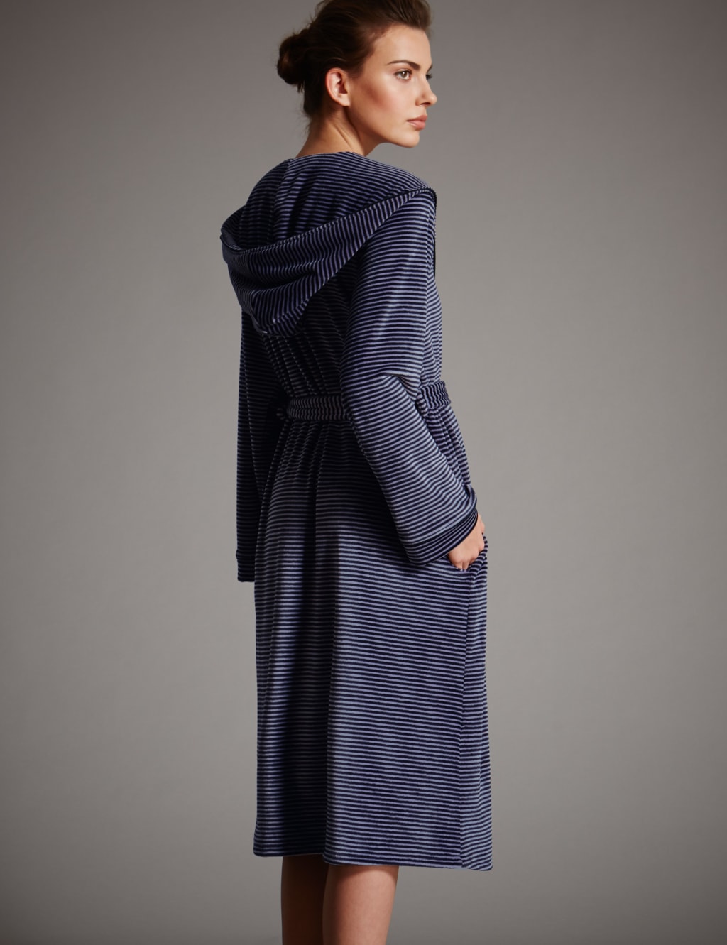 Luxury Hooded Striped Fleece Dressing Gown 3 of 4