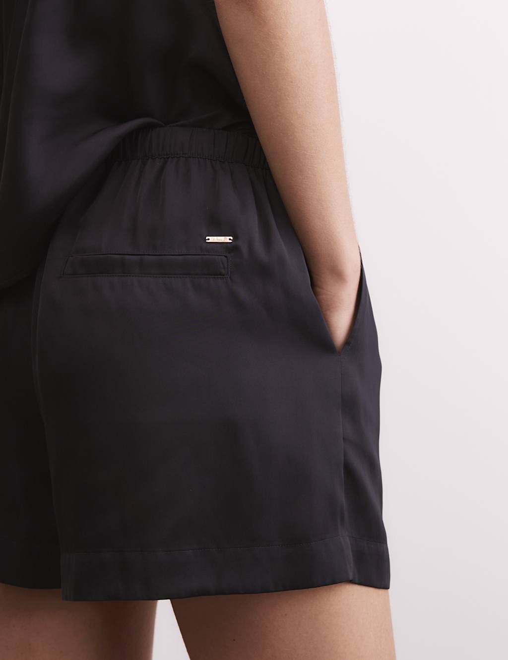 Dream Satin™ Pyjama Shorts 3 of 4