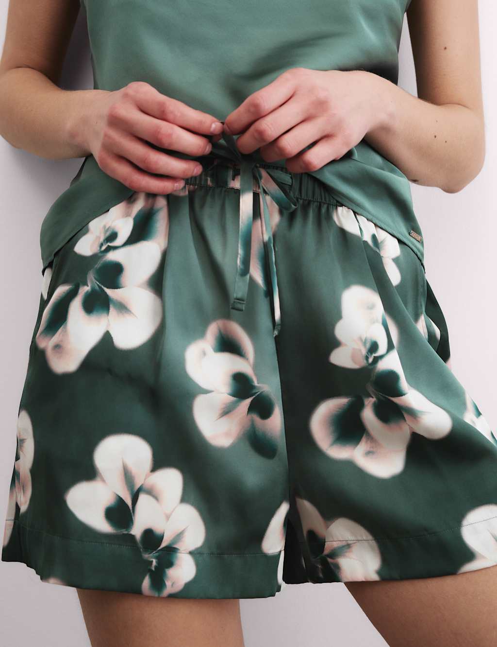 Dream Satin™ Floral Pyjama Shorts 3 of 4