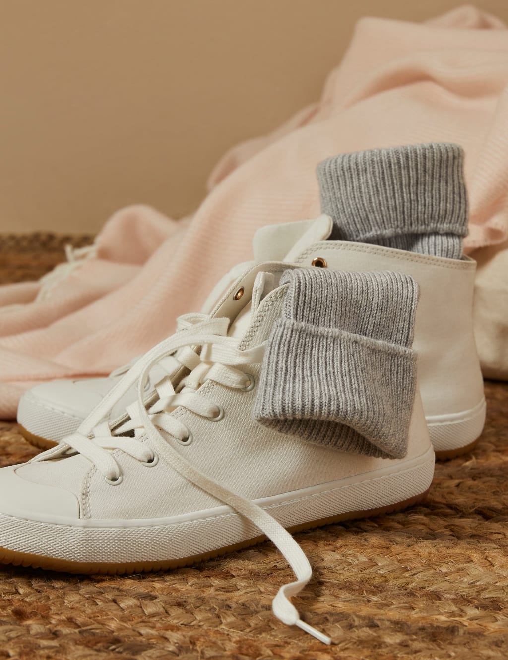Pure Cashmere Socks 4 of 5