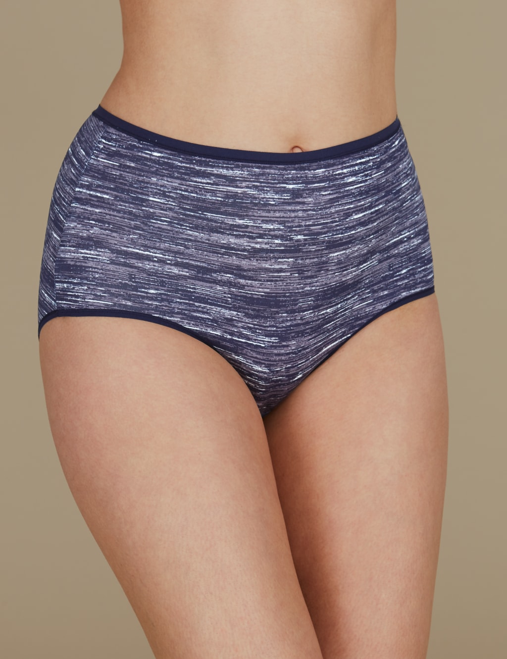 5 Pack Microfiber No VPL Full Brief Knickers 2 of 4