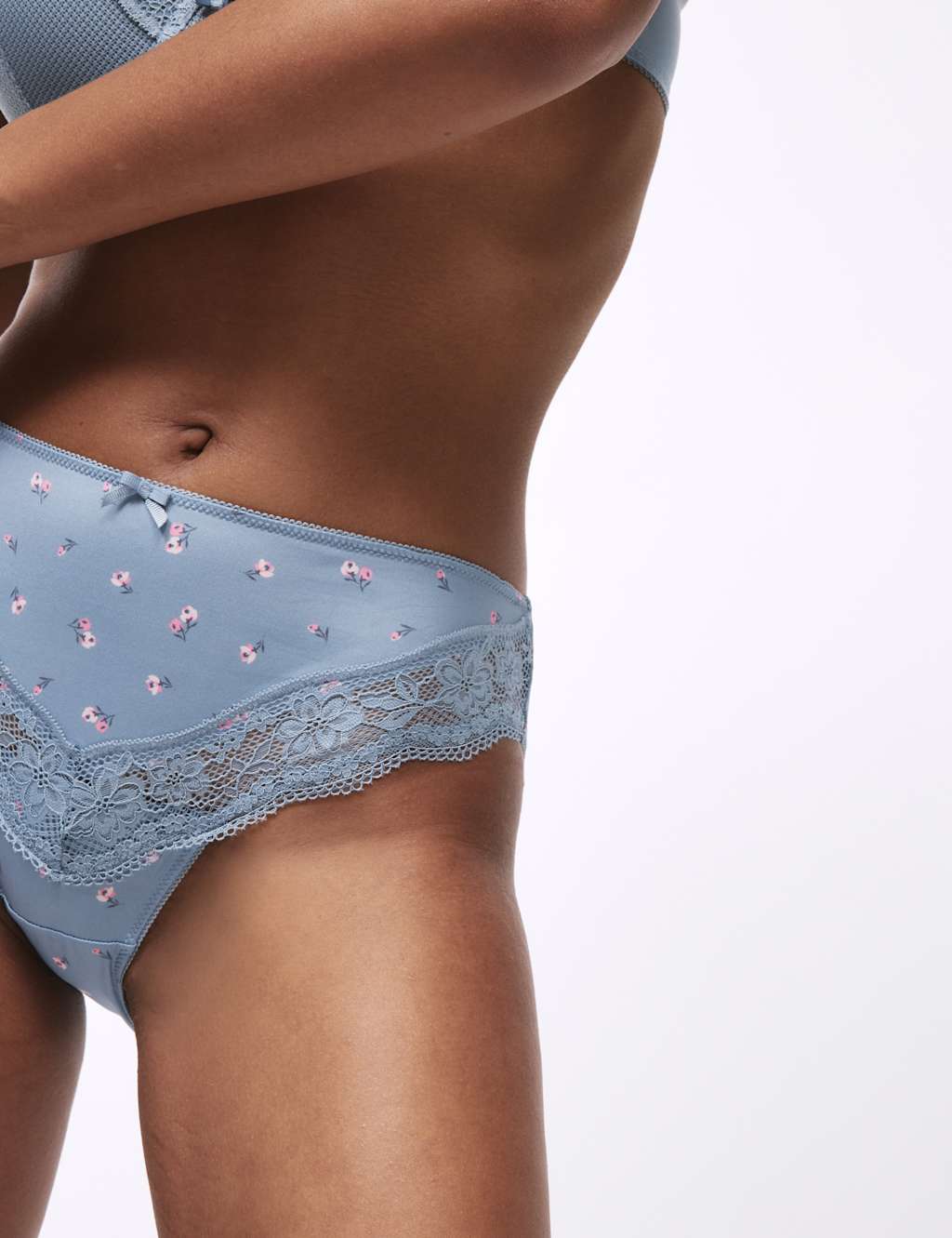 3pk Lace Trim High Leg Knickers 2 of 5