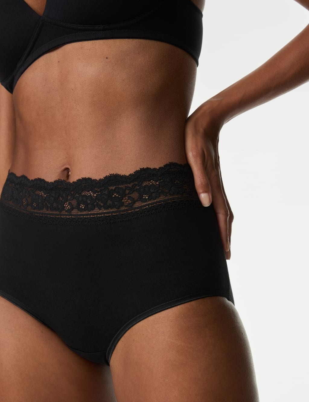 5pk Cotton Lycra® & Lace Full Briefs 2 of 5