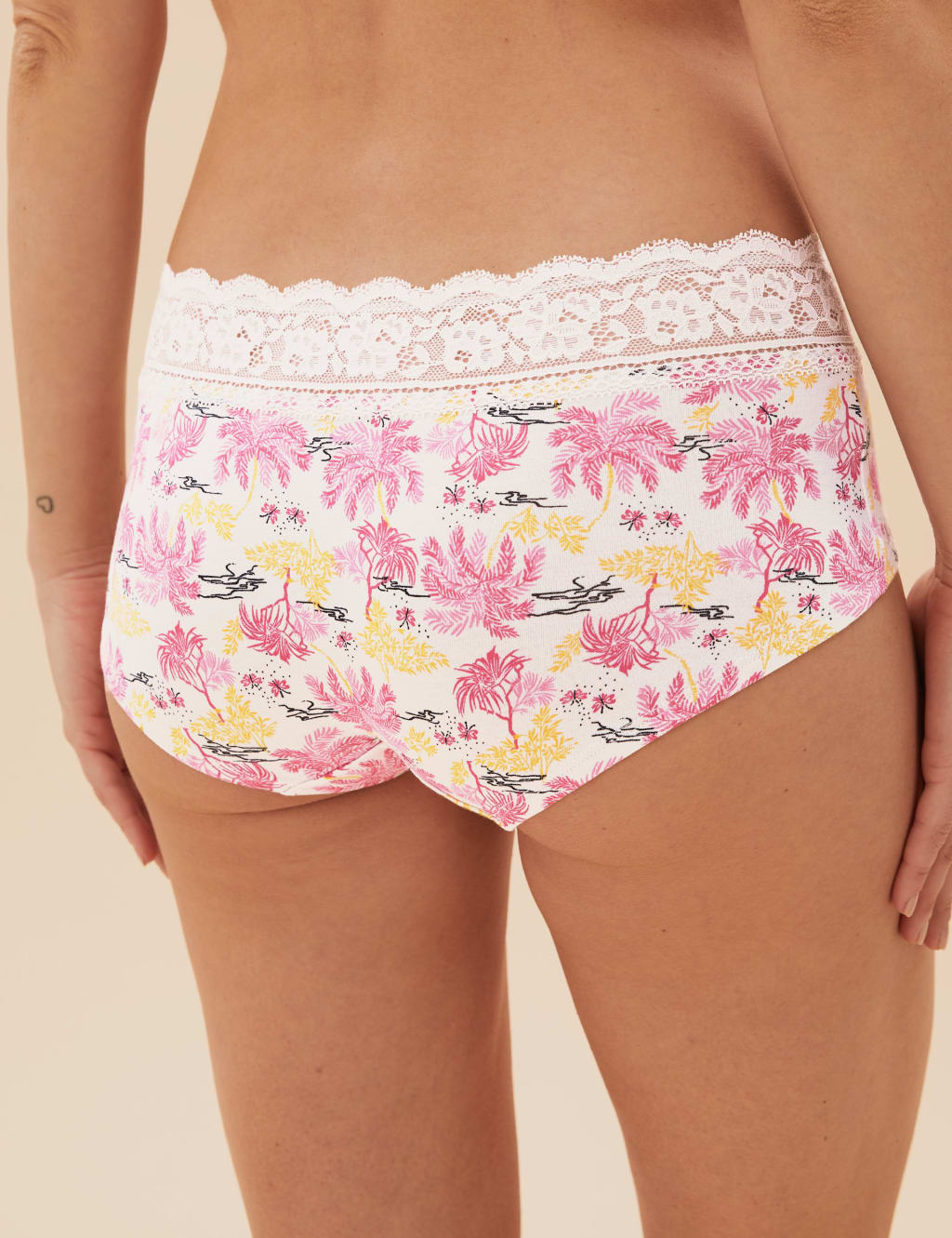 5pk Cotton Lycra® Lace Knickers 4 of 5