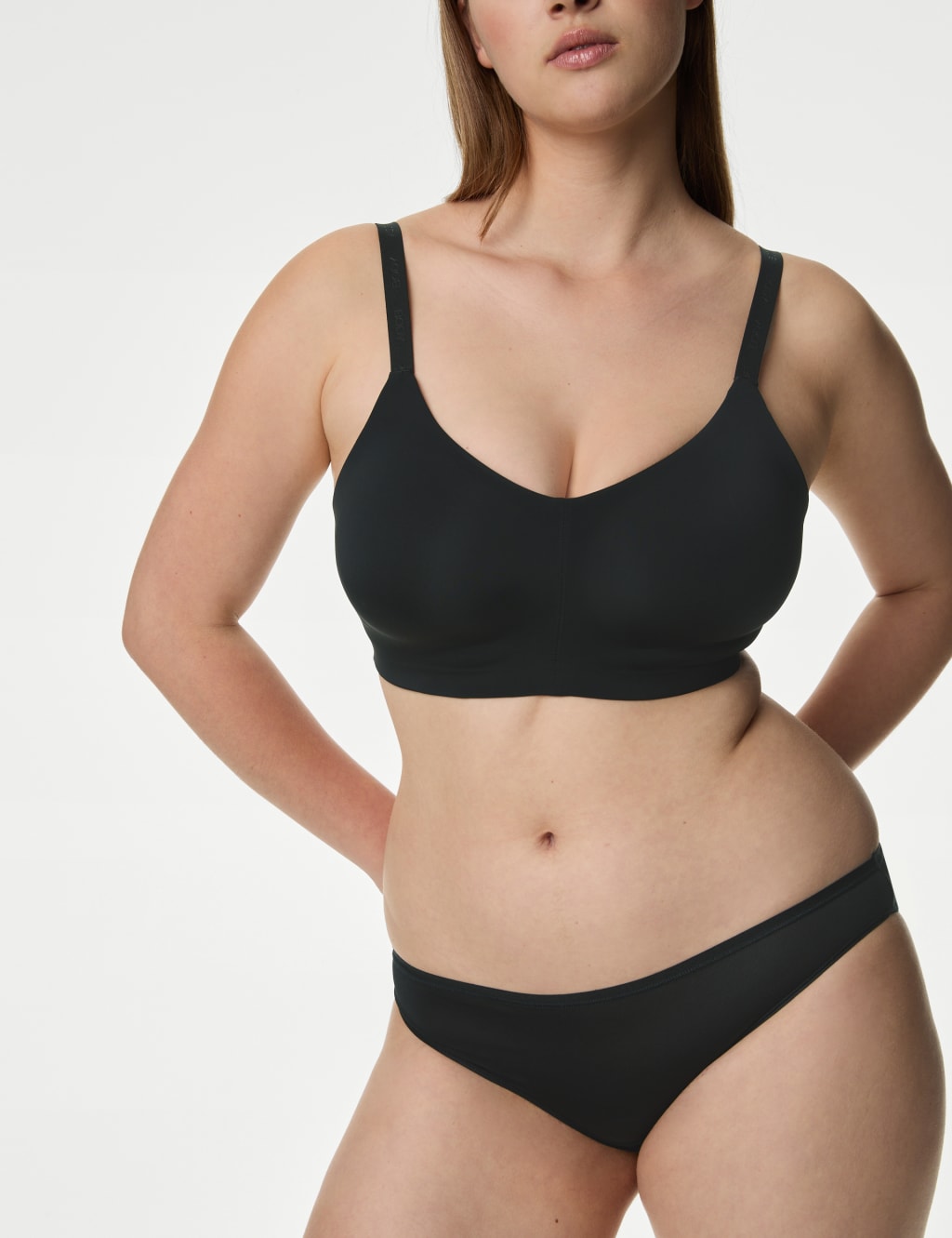 4pk Microfibre Bikini Knickers 2 of 5