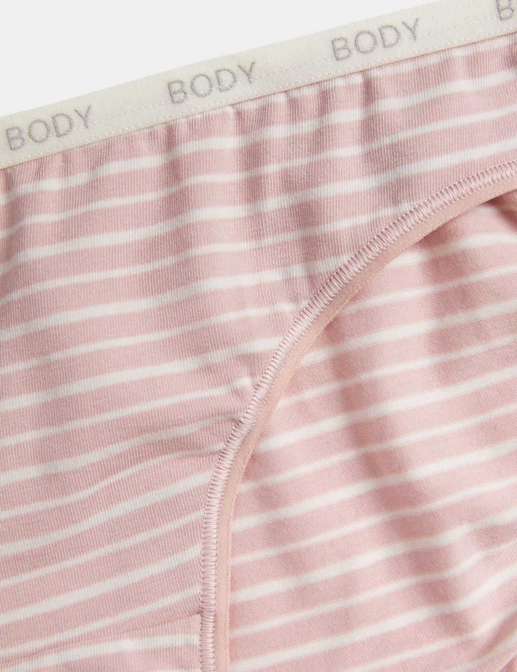 4pk Cotton Rich Bikini Knickers 6 of 6