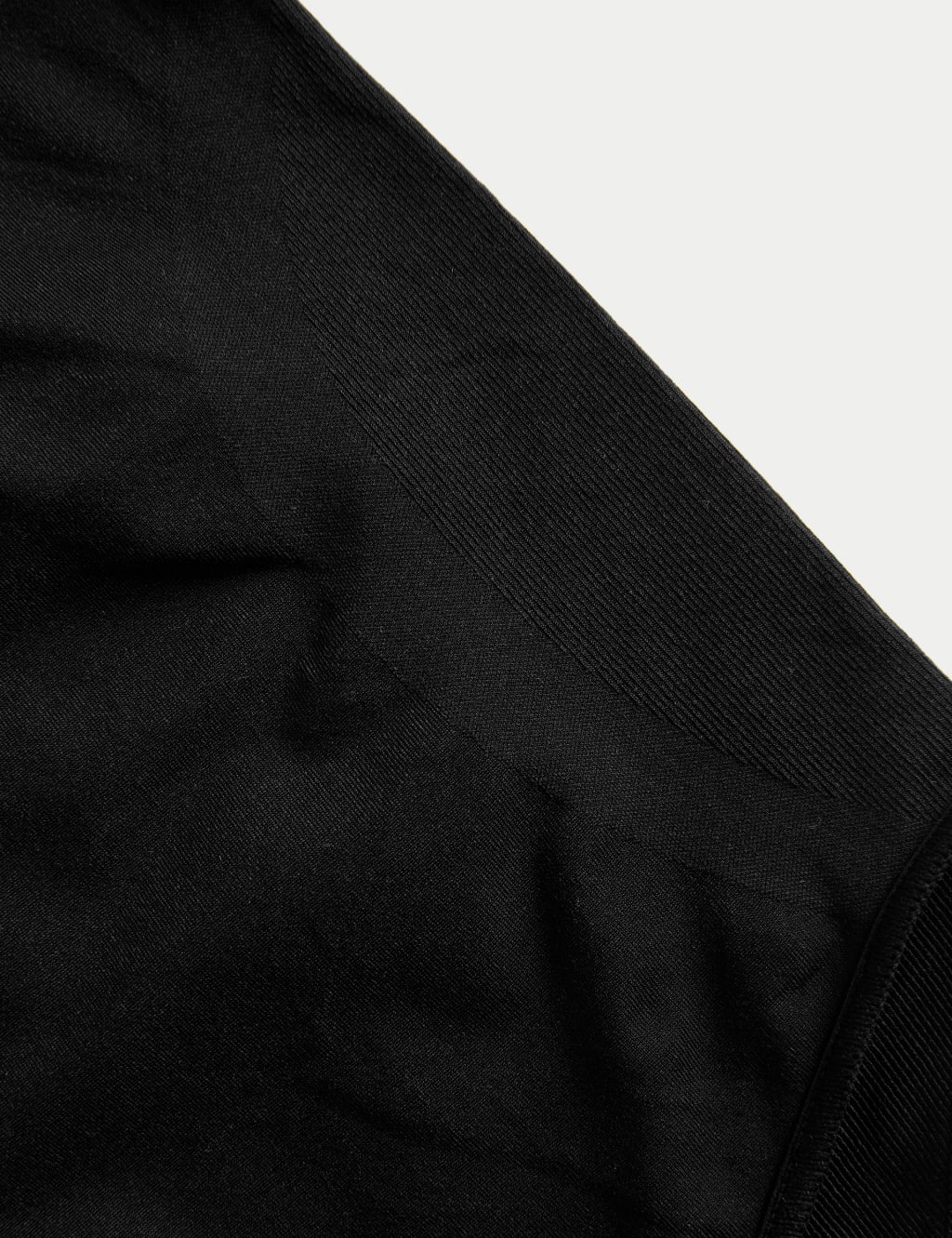 3pk Seamless Over Bump Maternity Briefs 5 of 5