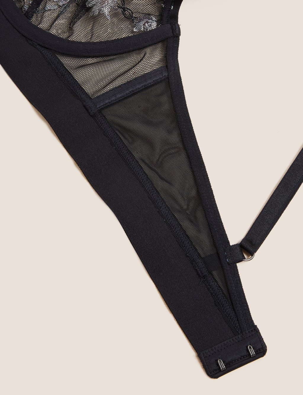 Alessandria Wired Plunge Bra A-E 7 of 7