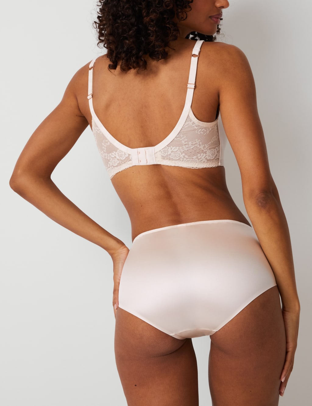 ContourWear No VPL Lace Trim High Rise Shorts 4 of 6