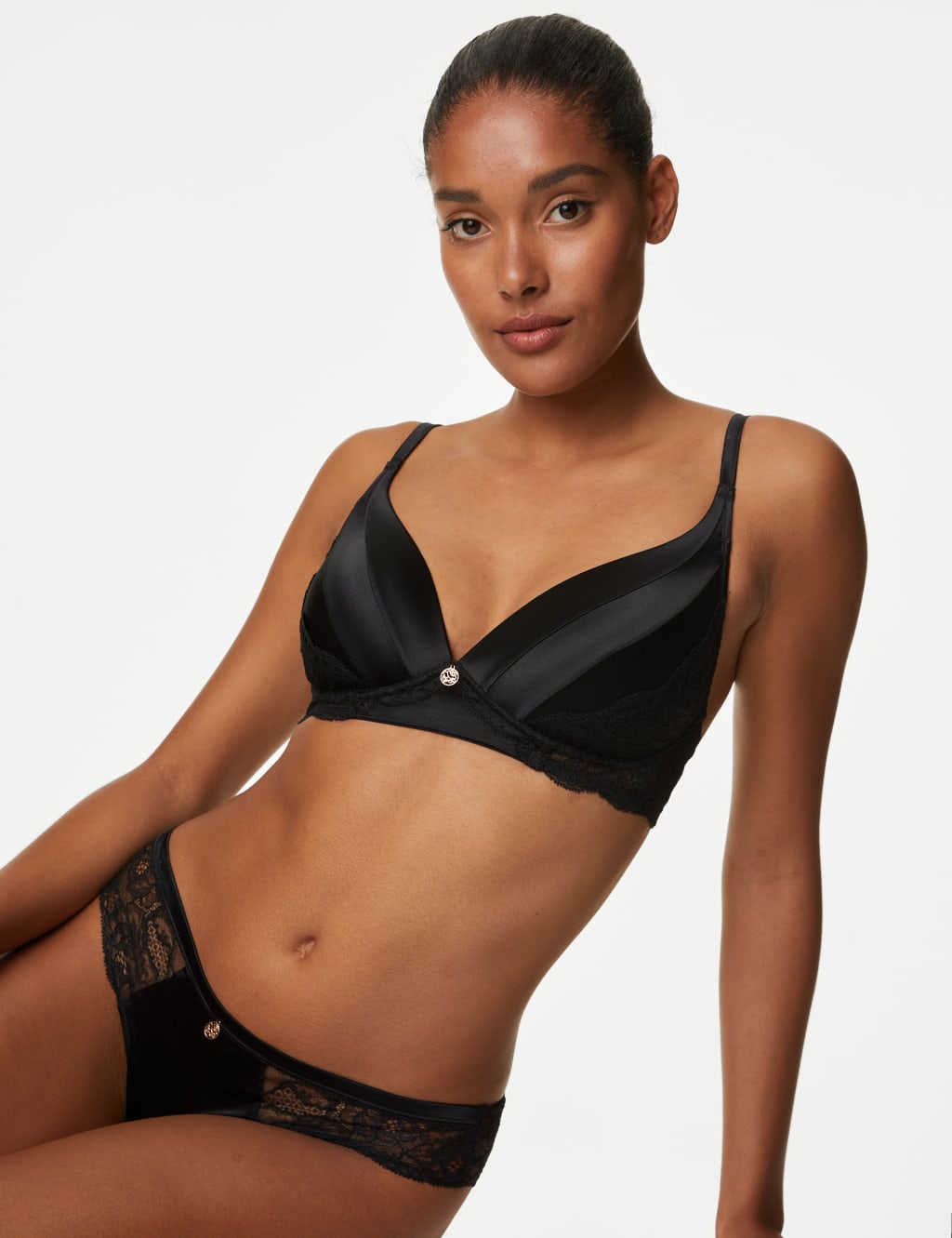 Silk & Lace Non Wired Bra A-E 5 of 7