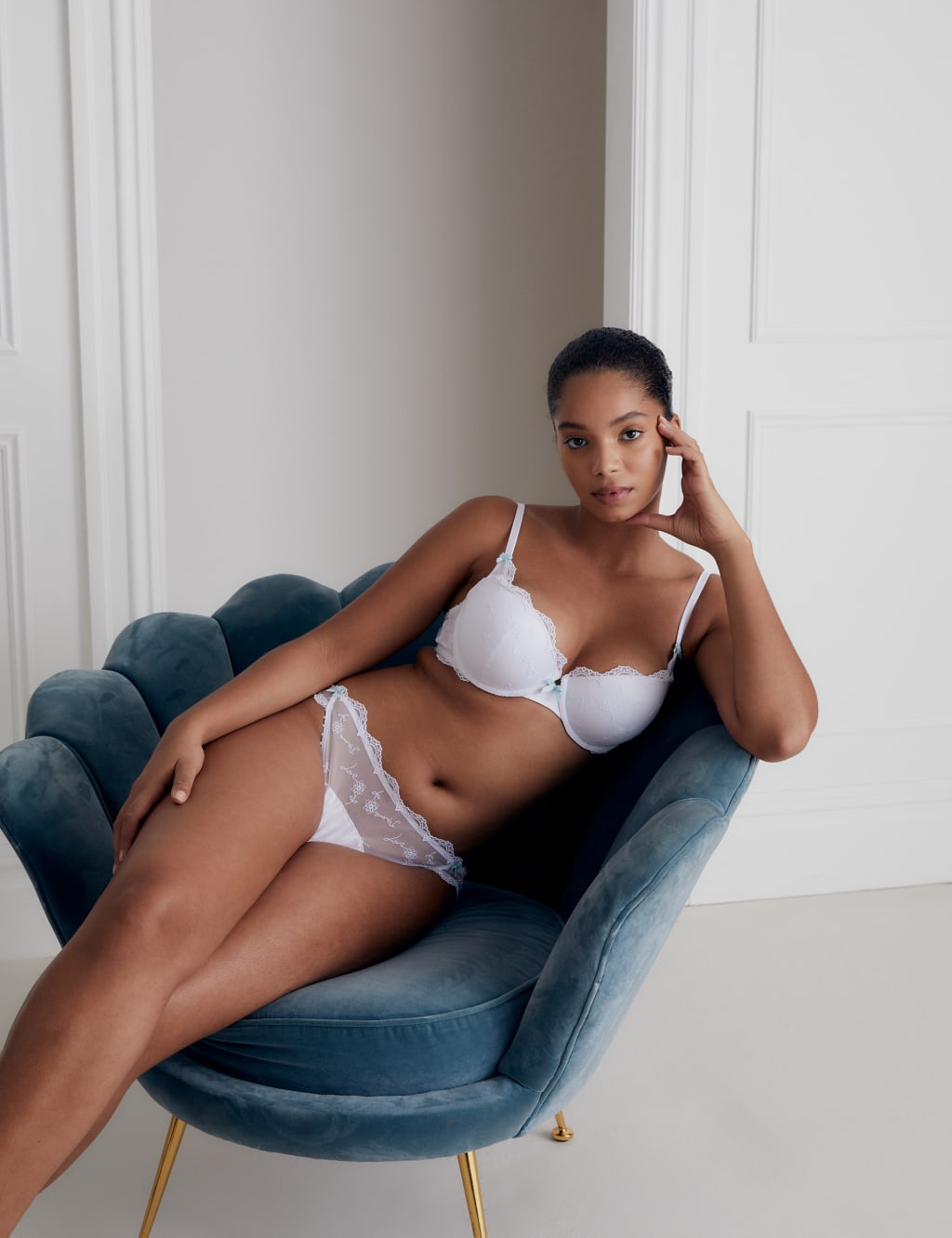 Evaline Embroidered Bikini Knickers 5 of 6