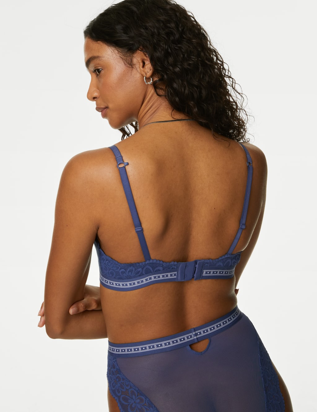 Ebba Ribbed Non Wired Plunge Bra A-E 4 of 8