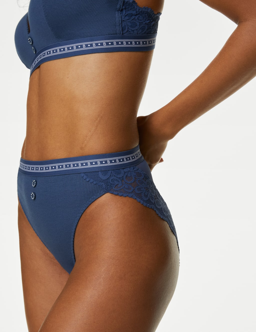 Ebba Ribbed High Waisted High Leg Knickers 3 of 6
