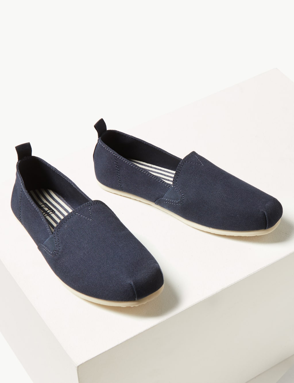 Slip-on Espadrilles 3 of 5
