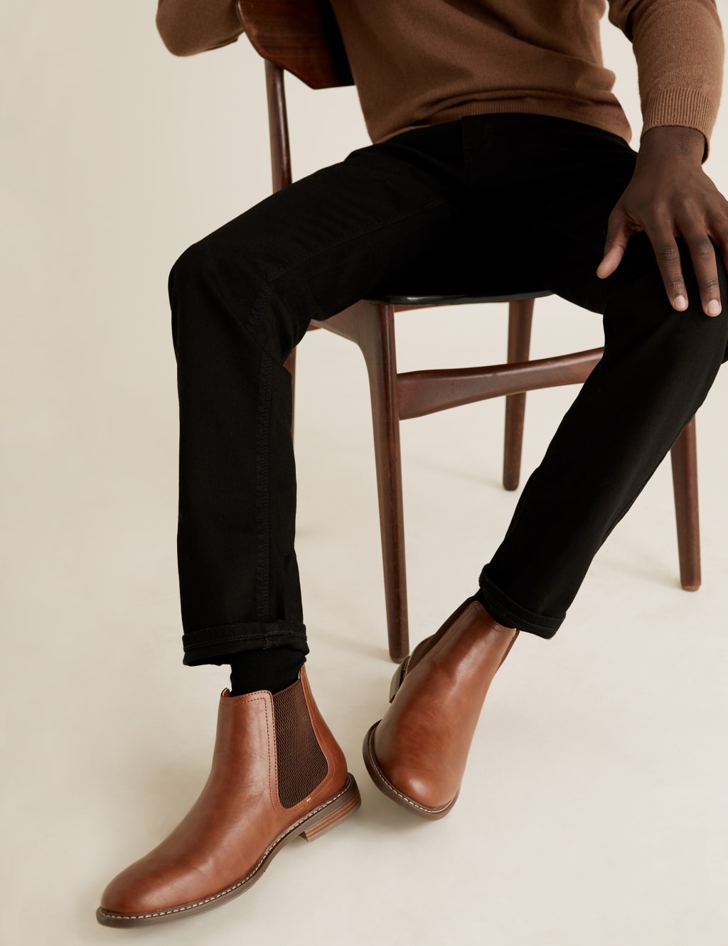 Chelsea Boots 1 of 5