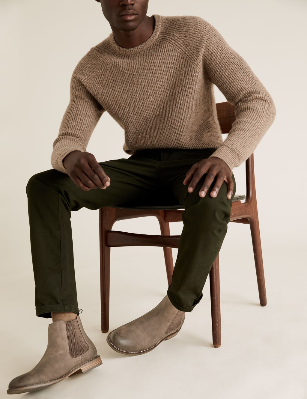 Chelsea Boots 1 of 5