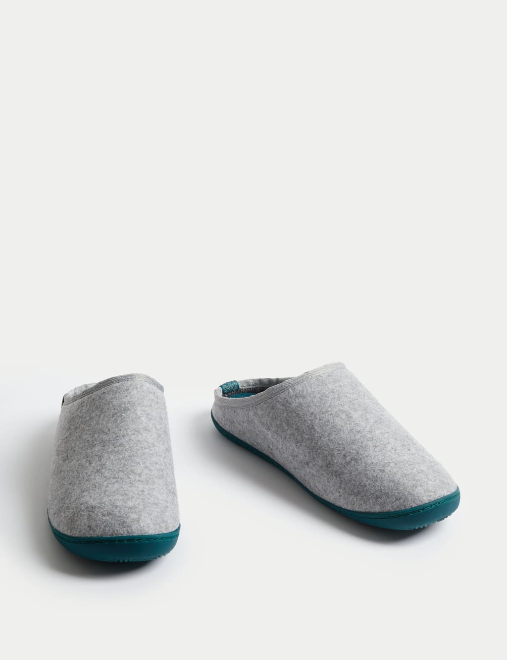Cool Lined Mule Slippers 2 of 4