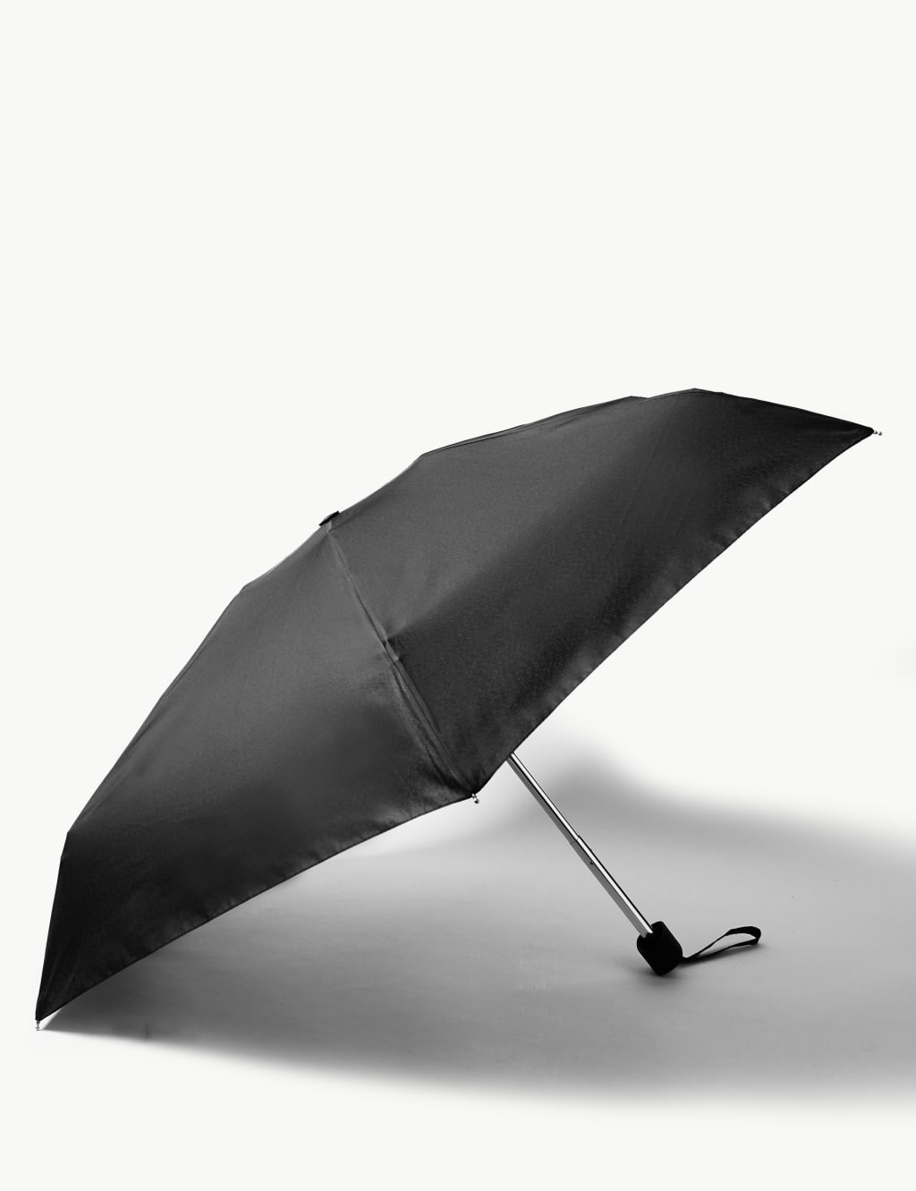 Lightweight compact umbrella shop
