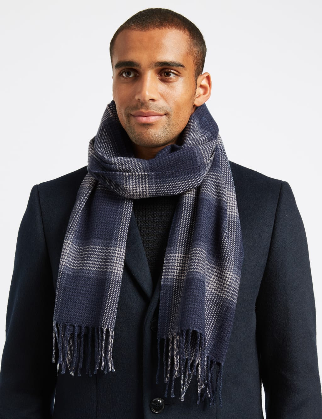 Checked Scarf with wool 1 of 4