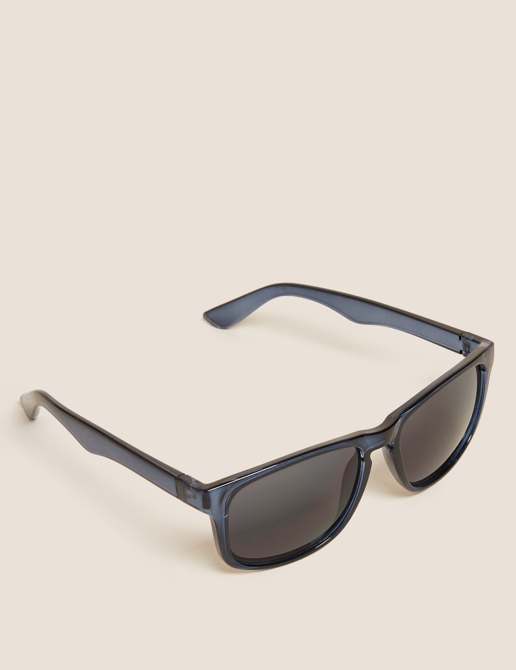 D Frame Sunglasses 3 of 5