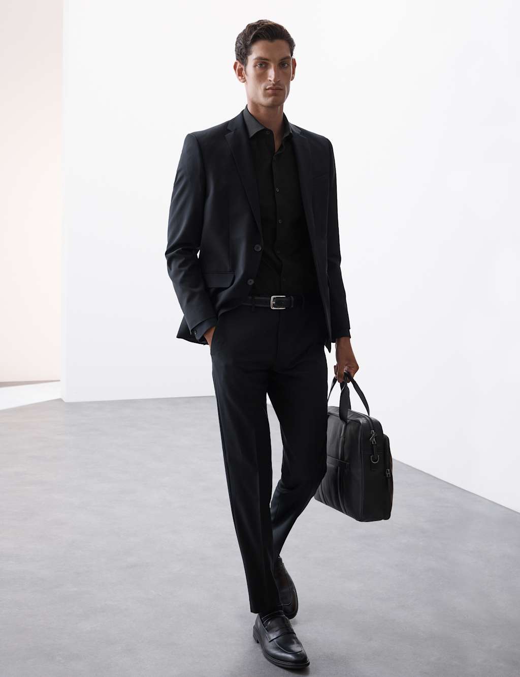 Tailored Fit Stretch Performance Shirt 4 of 7