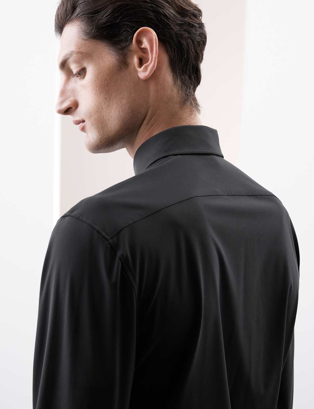 Tailored Fit Stretch Performance Shirt 5 of 7