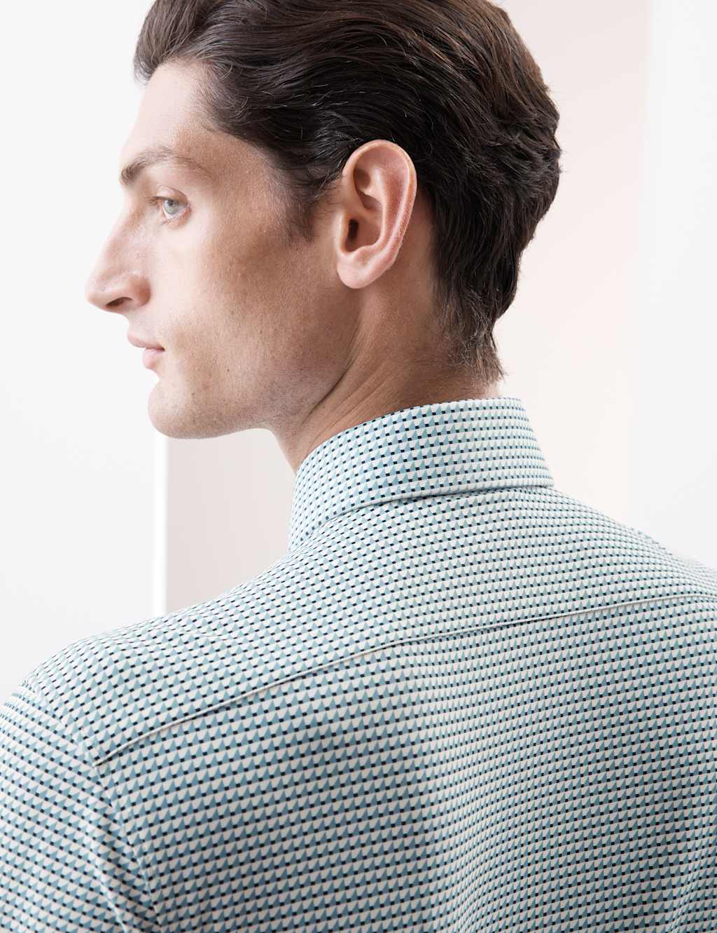 Tailored Fit Stretch Performance Shirt 4 of 7