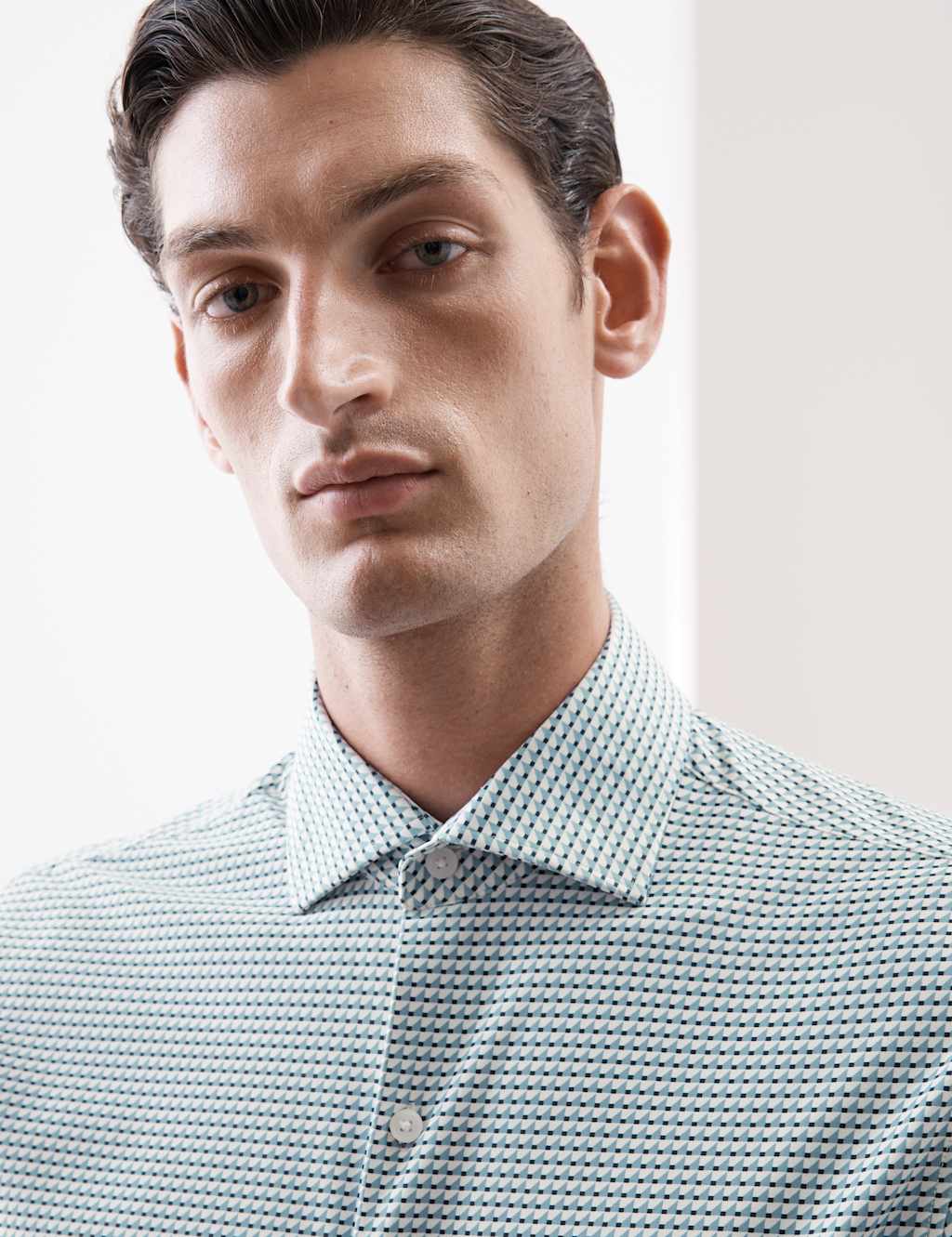 Tailored Fit Stretch Performance Shirt 5 of 7