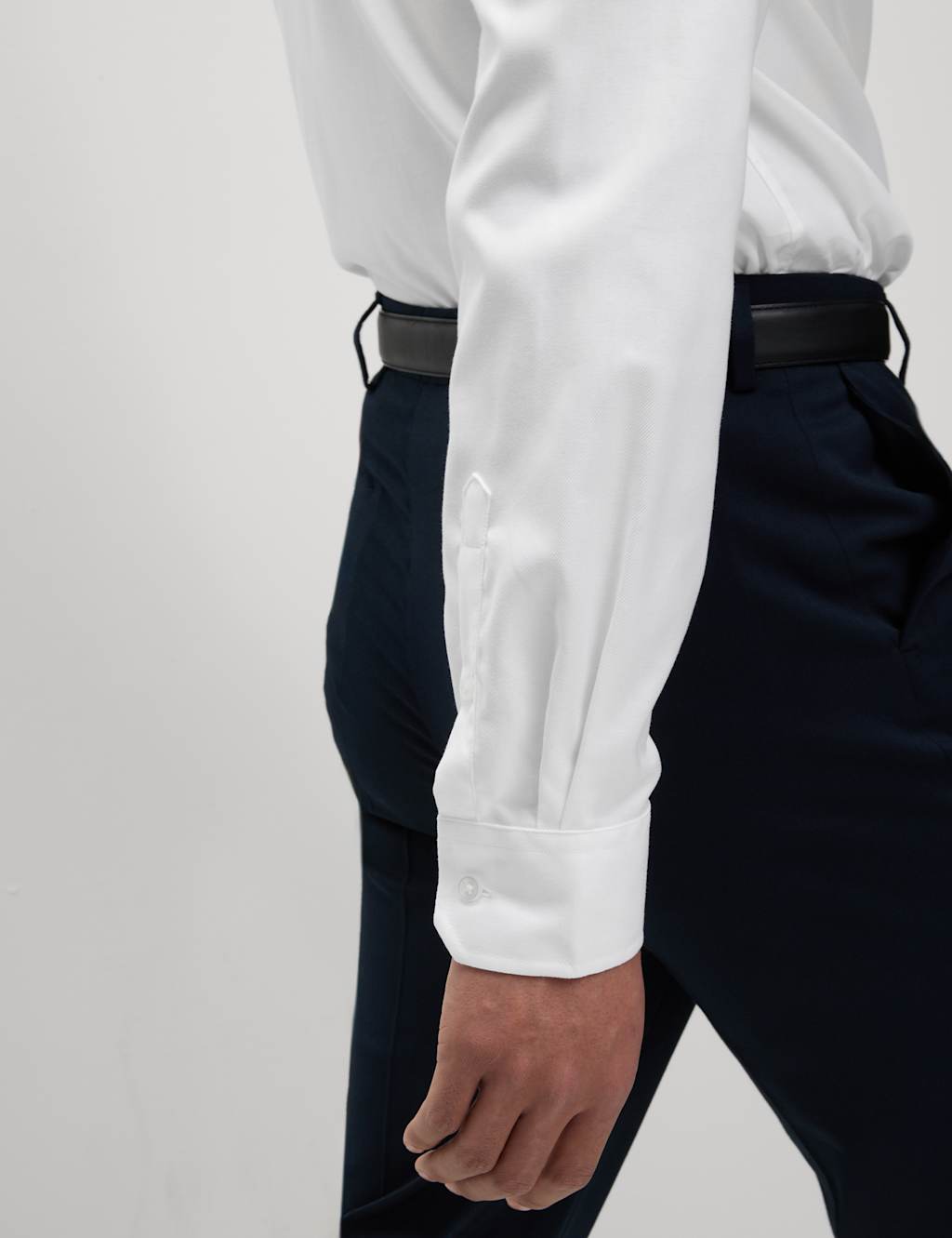 Tailored Fit Luxury Cotton Twill Shirt 7 of 8