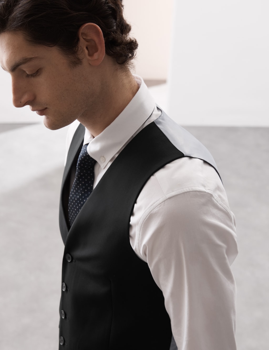 Wool Rich Performance Waistcoat 5 of 7