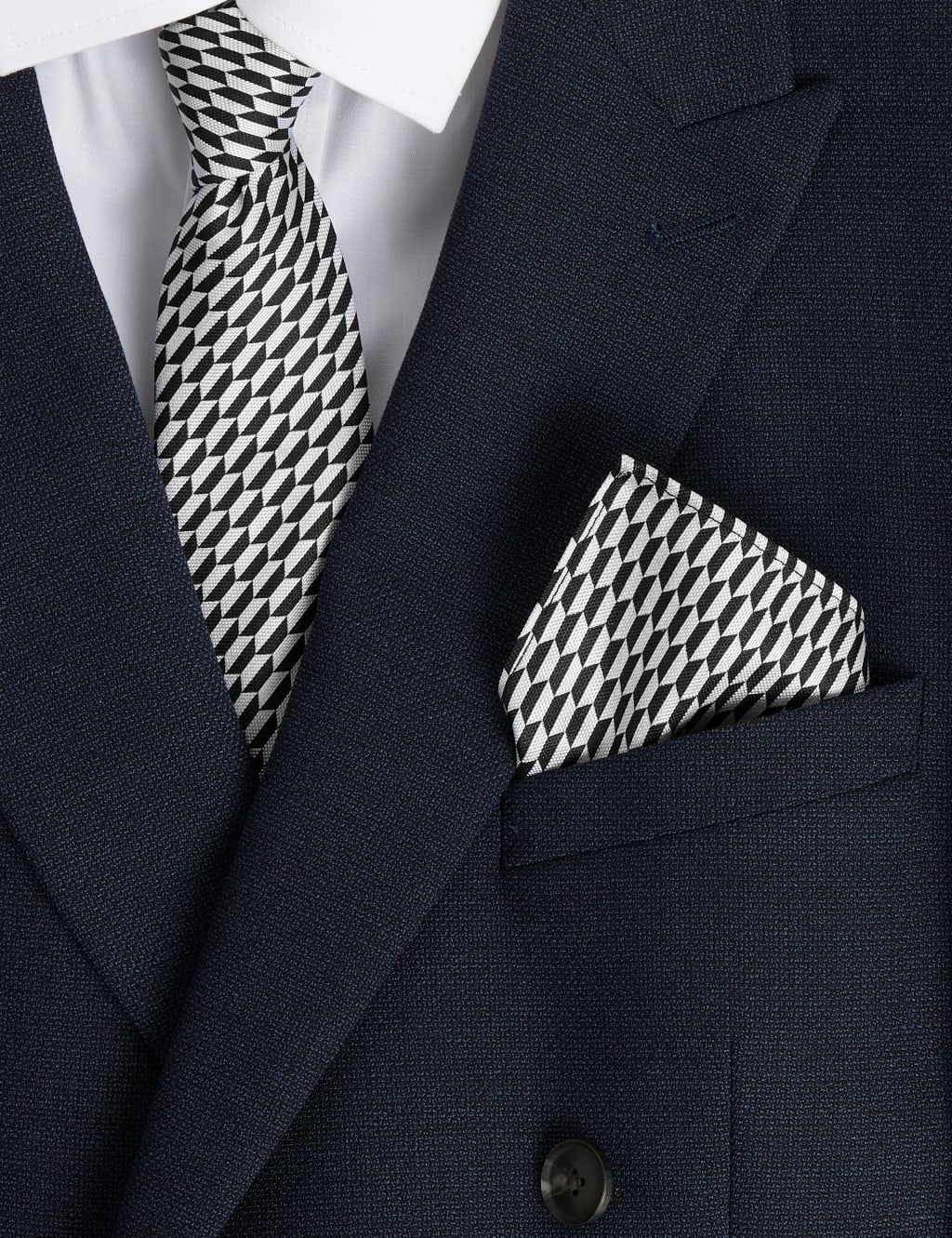 Geometric Pure Silk Tie & Pocket Square Set 1 of 3