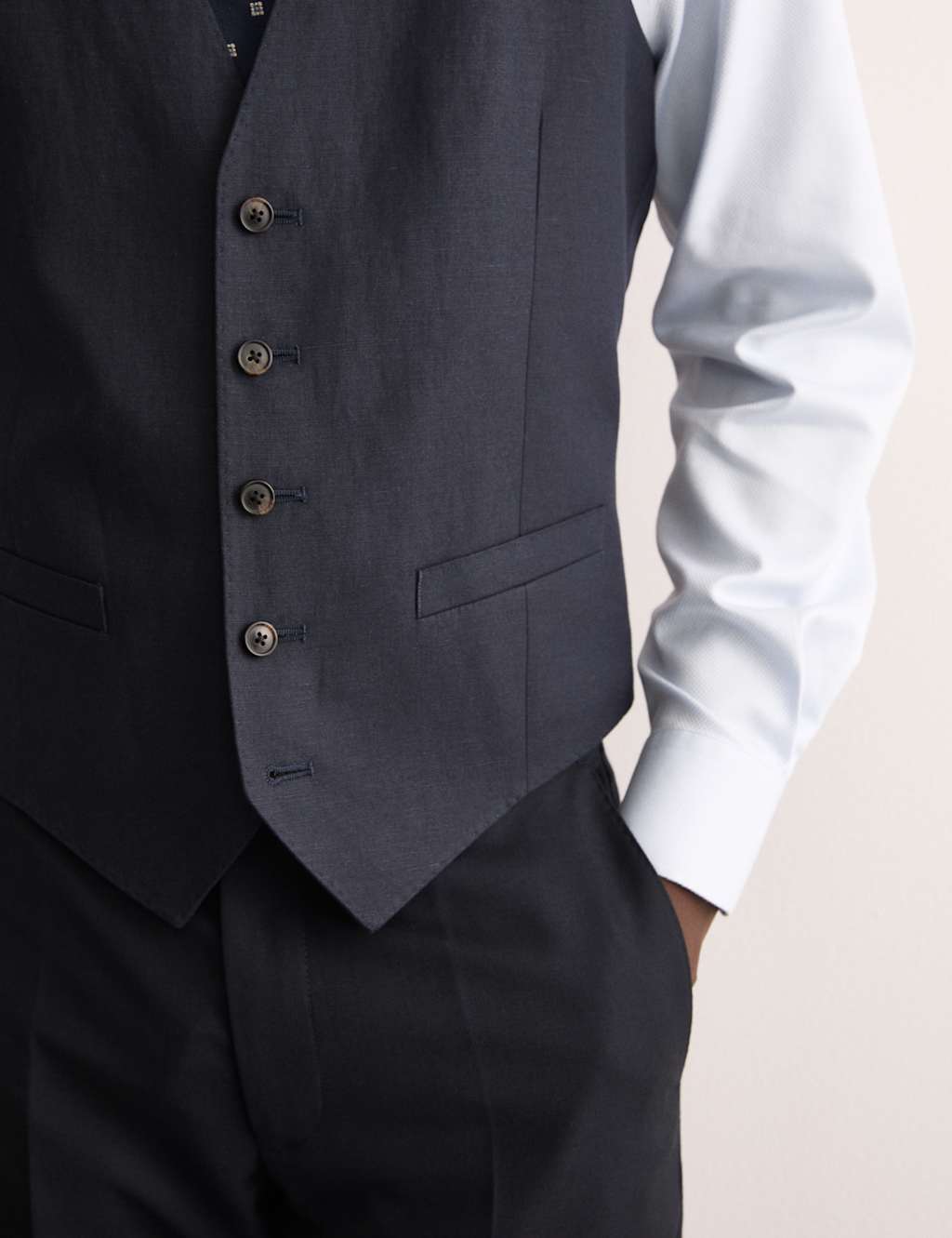 Tailored Fit Silk & Linen Blend Waistcoat 3 of 7