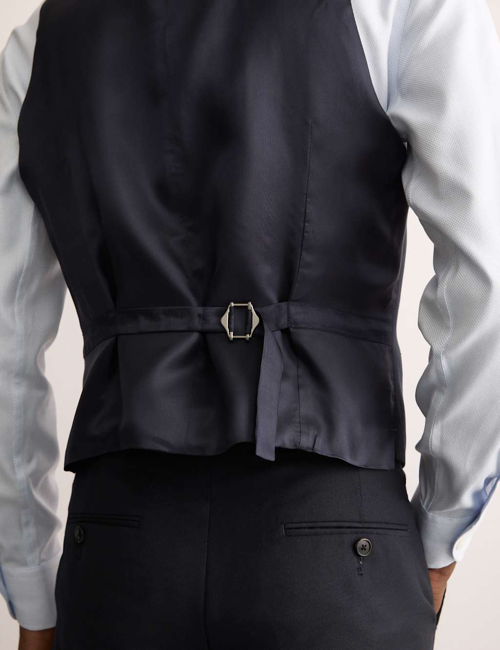 Tailored Fit Silk & Linen Blend Waistcoat 5 of 7