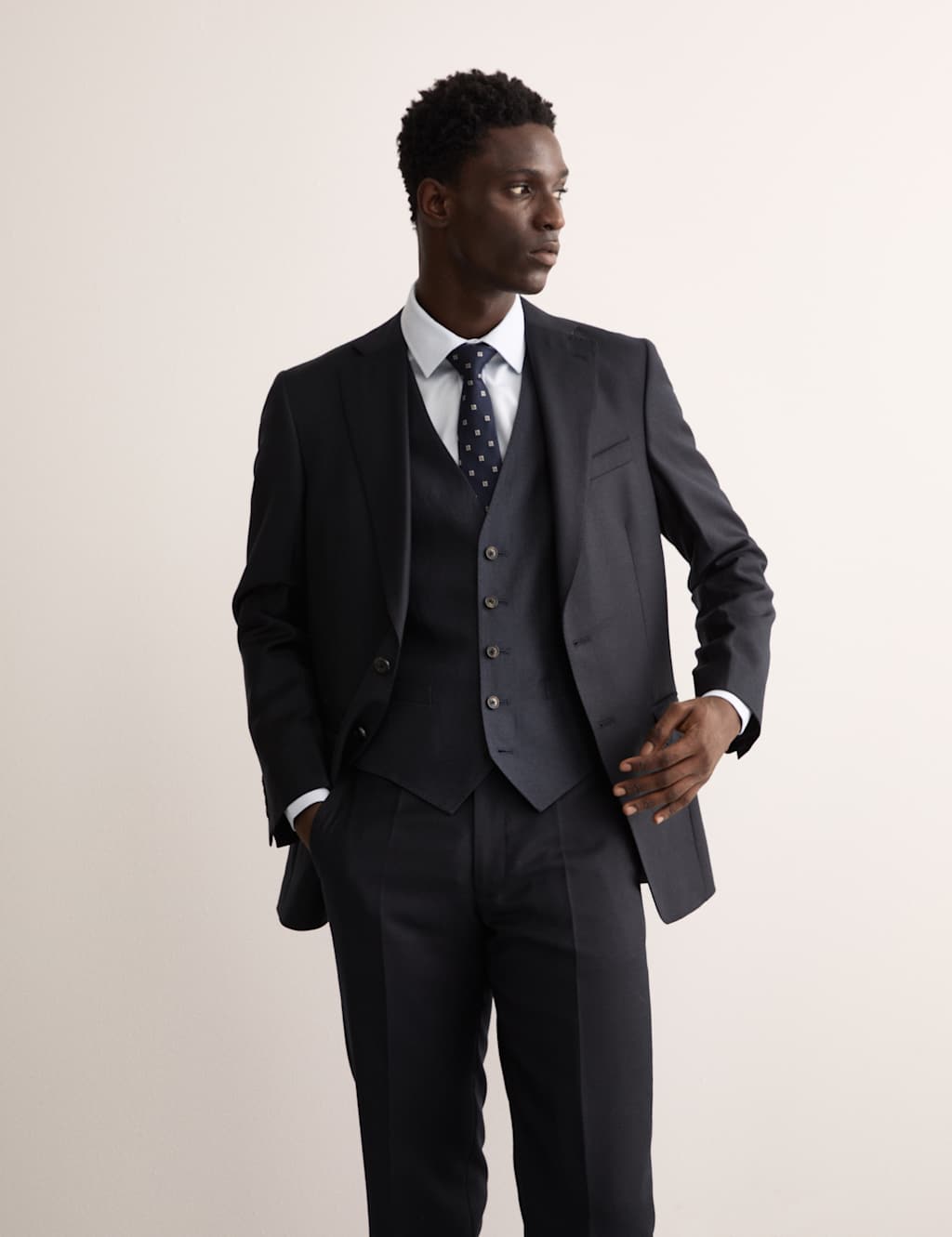 Tailored Fit Silk & Linen Blend Waistcoat 7 of 7