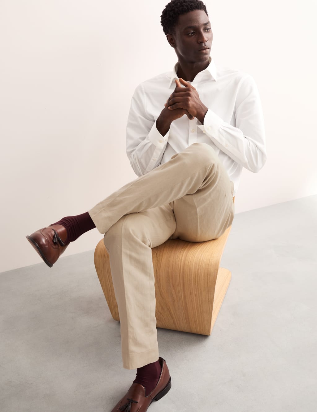 Tailored Fit Silk & Linen Blend Suit Trousers 6 of 8